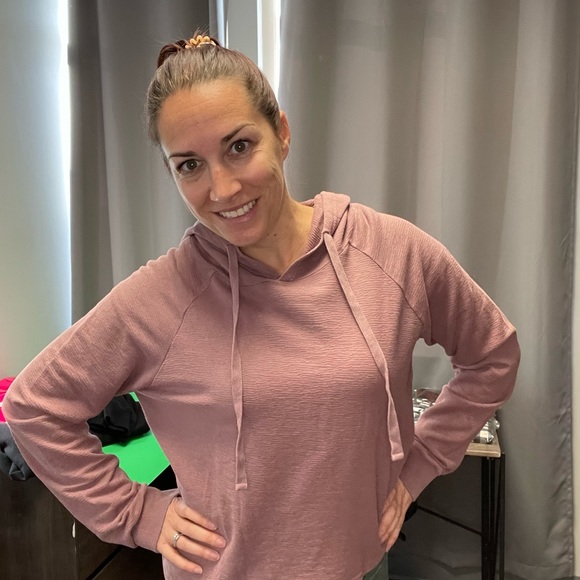 Mono B - NWT Mineral Wash Jacquard Hoodie Pullover - Mauve. Medium remains - Picture 4 of 5